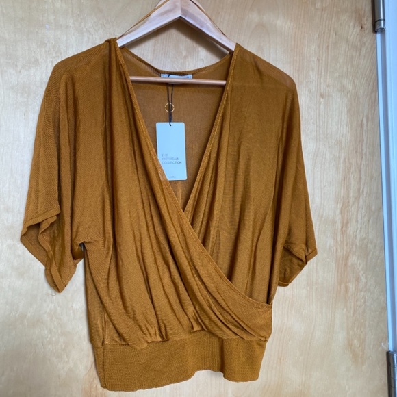 Zara blouse - Picture 3 of 4